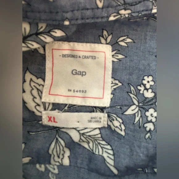 OLD NAVY FLORAL CHAMBRAY BLUE SHIRT - Picture 6 of 7